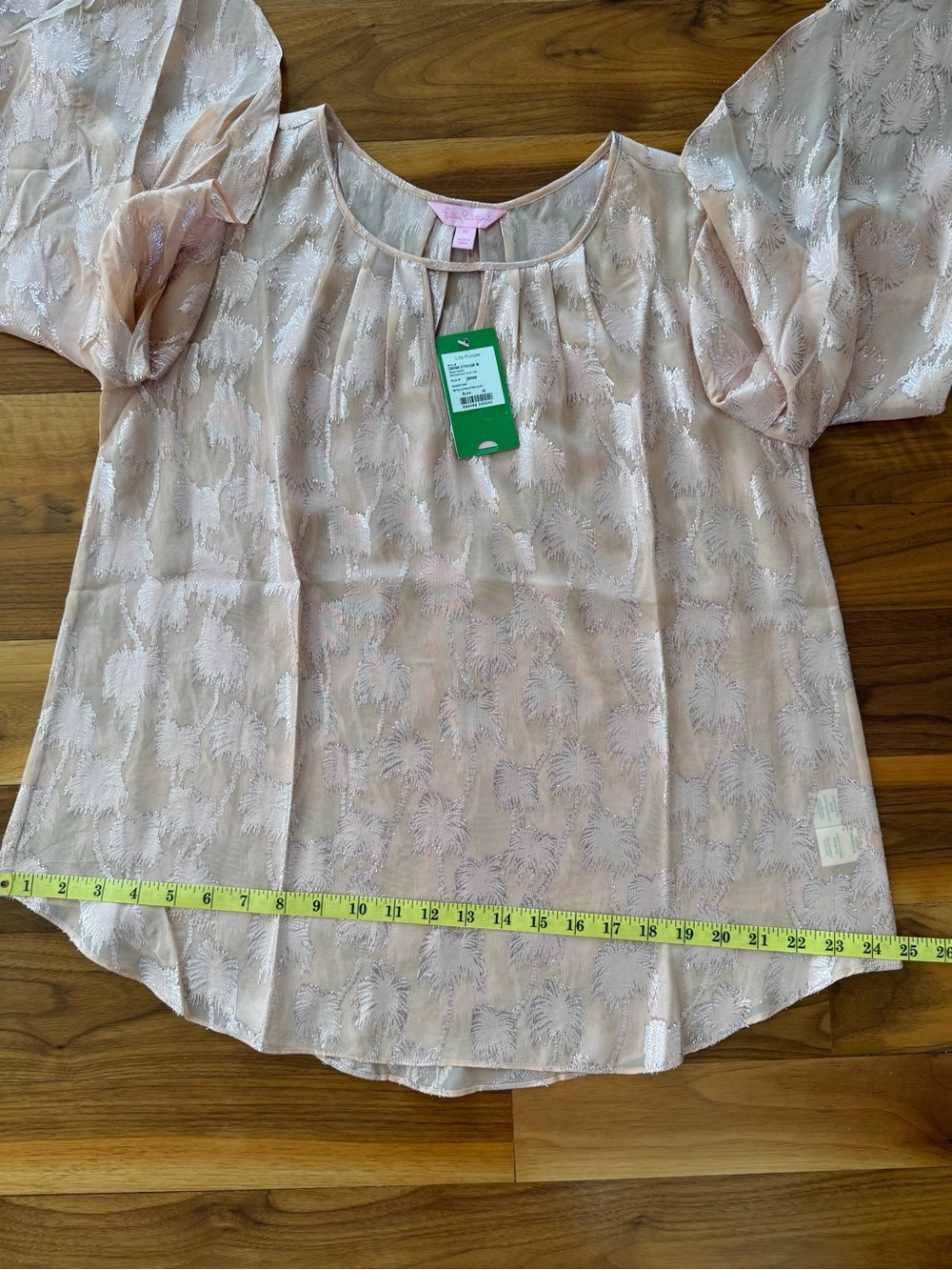 NWT Lilly Pulitzer Beccer Silk Clip Top Sandstone Metallic Palm Tree Size M Pink - Picture 8 of 13